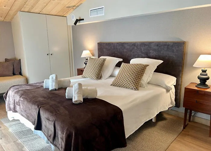 Apartamentos Y Villas La Santilar