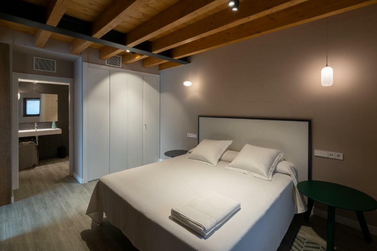 Y La Santilar Apartment *
